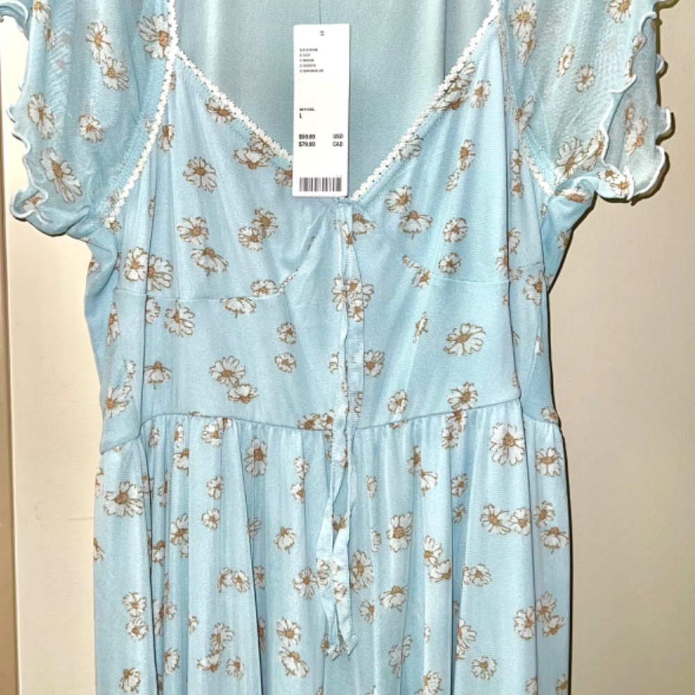 NWT Urban Outfitters Women’s Playsuit Daisy Blue Romper - Picture 2 of 4